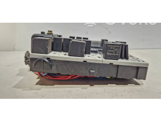 Блок предохранителей 9401802 Volvo V70