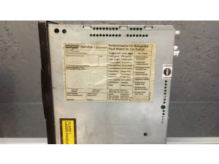 Радио/ проигрыватель CD/DVD / навигация