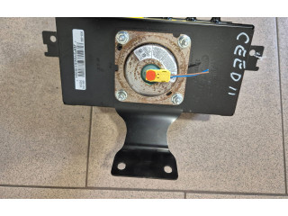 Подушка безопасности пассажира 84530-A2000 KIA Ceed