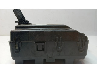 Блок предохранителей 670104268 Maserati Ghibli