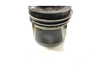 Поршень YD22DDTi Nissan X-Trail T30