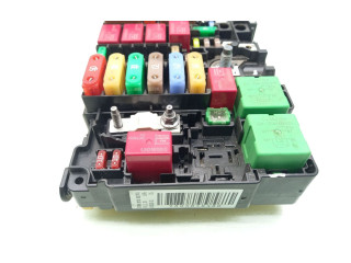 Блок предохранителей 9804848480 Peugeot 2008 II