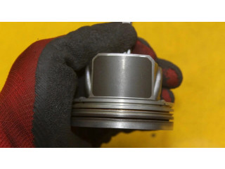 Поршень с шатуном 04EC Skoda Octavia Mk3 (5E)