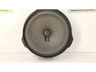 Громкоговоритель (громкоговорители) в передних дверях