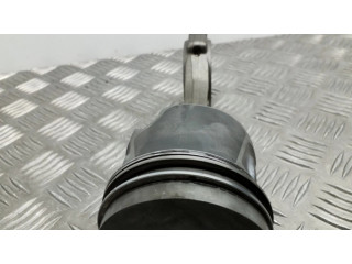 Píst V200, 038J Audi A3 S3 A3 Sportback 8P pro Jiný motor 0.0