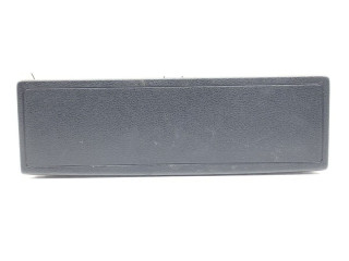 Подушка безопасности для колен 8V0880842A Audi A3 S3 8V