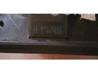 Вентилятор радиатора     1J1819021B, 1J1819021B    Volkswagen New Beetle 