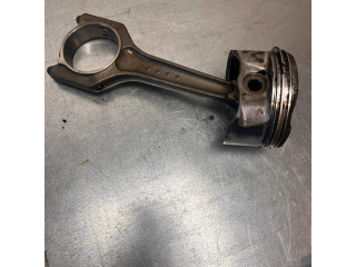 Píst 11247589539, 11257560669 BMW 1 E81 E87 pro benzínový motor 1.6 N45B16