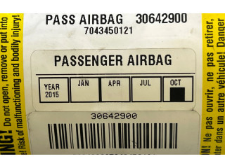 Подушка безопасности пассажира 30642900, 7043450121   Volvo XC90