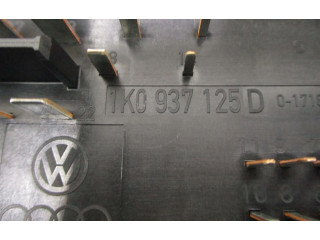 Блок предохранителей 1K0937125D Skoda Yeti (5L)