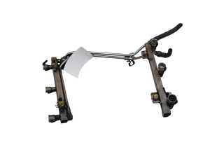 Топливная рампа 078133681AJ   Audi A6 S6 C5 4B  