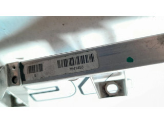 Топливная рампа 7541453   BMW 5 E60 E61 2.5 