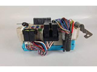 Блок предохранителей MR587655 Mitsubishi Grandis