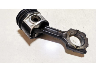 Píst Alfa Romeo 156 pro naftový motor 2.4