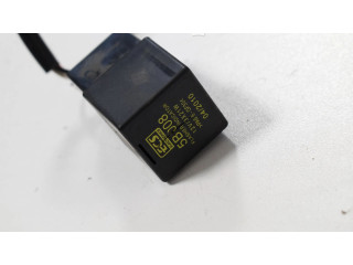 Блок предохранителей  82201FG000   Subaru Forester SH    