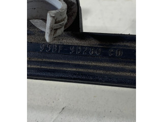 Vstřikovací lišta 95BF9D280CD Ford Ka