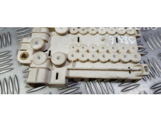 Pojistková skříňka 61138370638 BMW 5 E39 1997