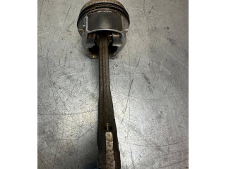  Поршень с шатуном AAA 021e  Volkswagen Golf III  