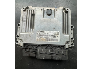 Блок управления двигателя 0281019817, 9666729580   Peugeot Partner