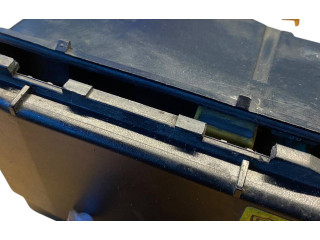 Блок предохранителей 83BG14A076AC   Ford Sierra    