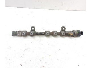 Vstřikovací lišta 2381033030, 2328033020 Toyota Auris 150 1ND-TV