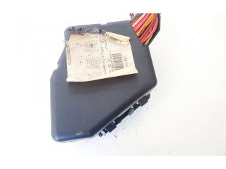 Блок предохранителей 1j0970111a Volkswagen Golf IV