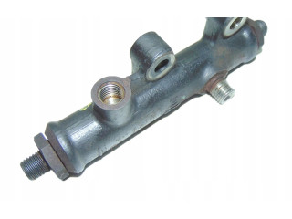 Топливная рампа    Jaguar XF X250  