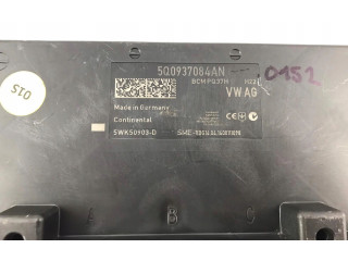 Блок комфорта 5Q0937084, 5Q0937084AN Skoda Octavia Mk3 (5E)