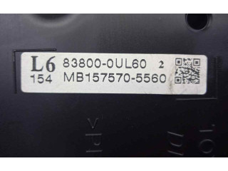 Přístrojová deska Toyota Yaris 2016