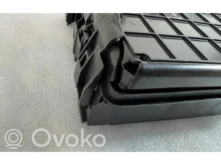   Pojistková skříňka MX6T14D068EBA, JX6T14A094AE   Ford Kuga III 2022