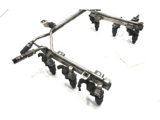 Топливная рампа 078133681   Audi A6 S6 C5 4B  