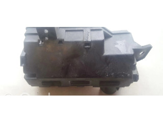   Pojistková skříňka 72545226, 7254-5226   Nissan Pathfinder R51 2005