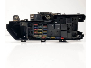 Блок предохранителей 9494210   Volvo S80    