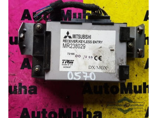 Блок комфорта MR238029. Mitsubishi Carisma