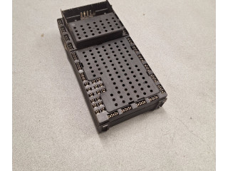 Блок предохранителей 8645410, 8645411 Volvo V70