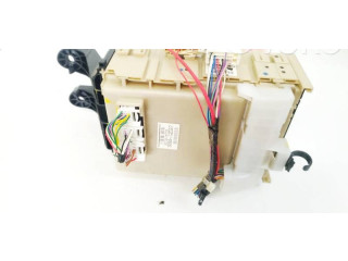   Pojistková skříňka 8273005720, 308512D27   Toyota Avensis T270 2012