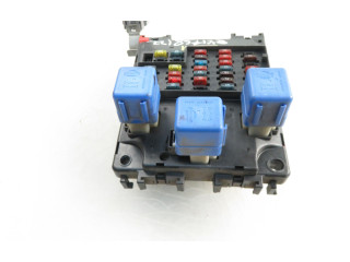 Блок предохранителей 243501W600D Nissan Pathfinder R50