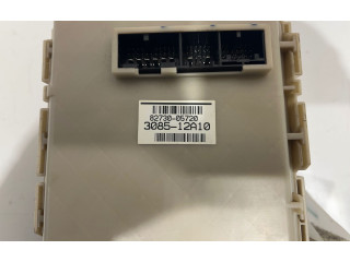 Pojistková skříňka 8273005720, 308512A10 Toyota Avensis T270 2014