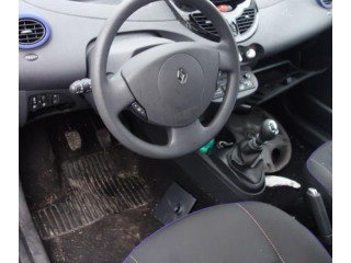 Панель приборов    Renault Twingo II       