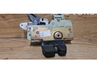 Замок багажника Volvo V70 2005 - 2008 года