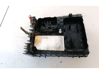 Блок предохранителей 1K0937124H Volkswagen Caddy