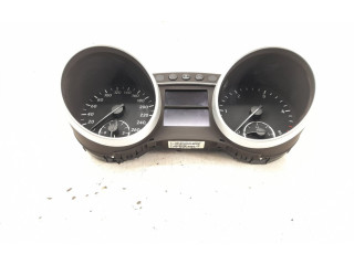 Панель приборов 1645408947, 2519006000   Mercedes-Benz GL X164       