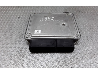 Řídící jednotka 03G906021CG, 0281012746   Volkswagen Caddy 2008