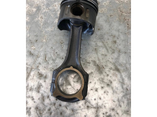 Píst Mercedes-Benz E W211 648.961