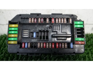 Pojistková skříňka 9389068 BMW 2 F22 F23 2014