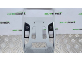 Фонарь освещения передних мест