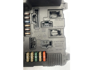 Pojistková skříňka Řídící jednotka BSM Renault Megane II 2003