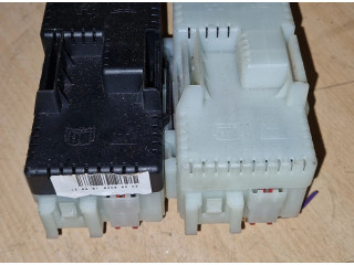 Блок предохранителей    Volvo V70    