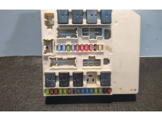 Блок предохранителей  356231D   Renault Clio III    