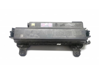 Pojistková skříňka 1034405-00-E Tela Model S 2016